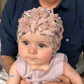 قبعة الطفلة الرضيعة