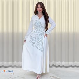 فستان عربي مزين بالكريستال
